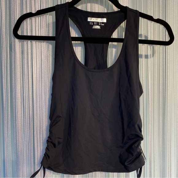 Forever 21 Black Basic T-back Exercise Top NWT Size Small - Picture 1 of 17